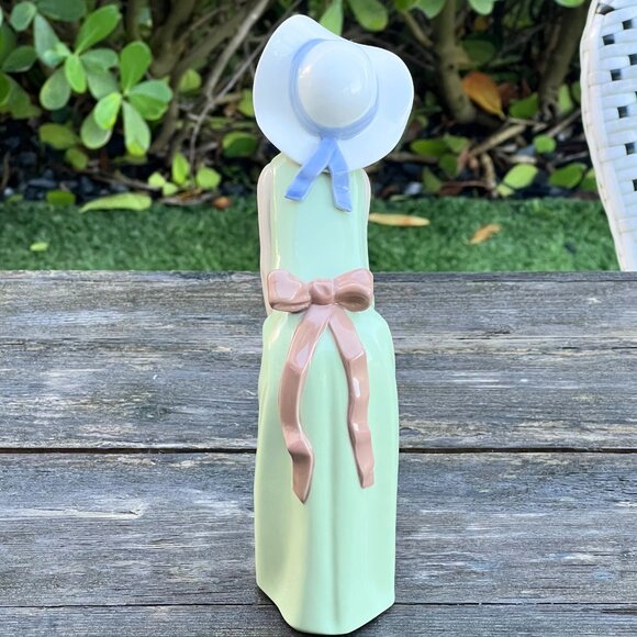 Lladro 1978 "CURIOUS GIRL WITH STRAW HAT" Vintage Porcelain Figurine #5009 - Picture 4 of 7